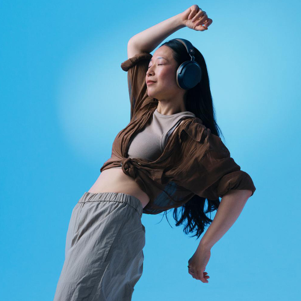 картинка Беспроводные наушники Sennheiser Momentum 4 Wireless Denim (синий) от магазина Технолав