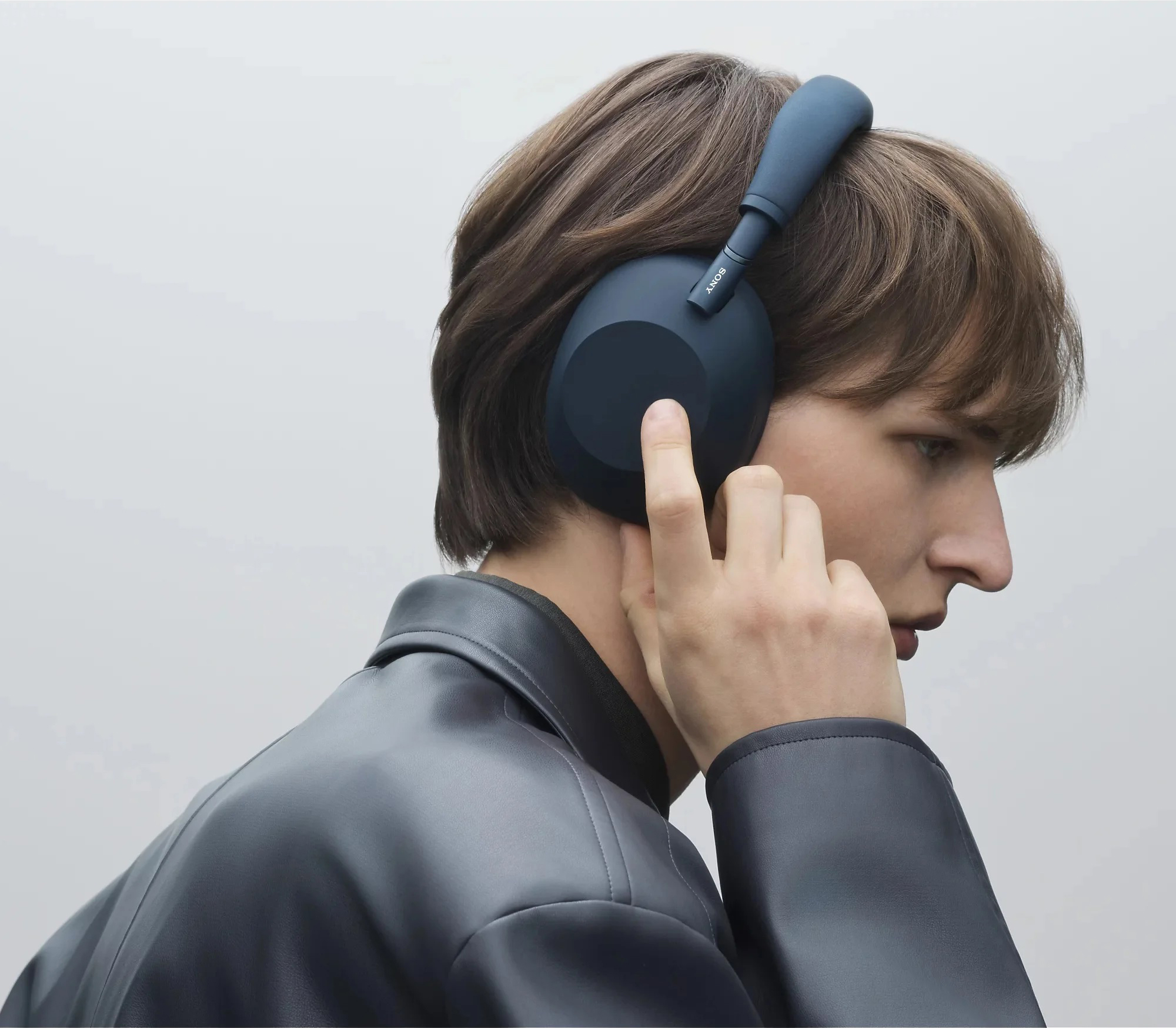 картинка Беспроводные наушники Sony WH-1000XM6, синий от магазина Технолав